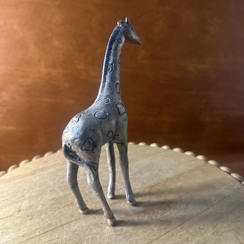 Vintage 1960's Pewter giraffe - Minature 6-3/4